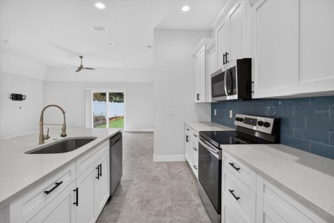 Villa ou maison à louer à Tampa, Floride: 5 chambres, 218.32 m2 № 2415318 - photo 17