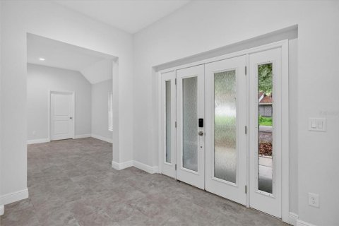 Villa ou maison à louer à Tampa, Floride: 5 chambres, 218.32 m2 № 2415318 - photo 6