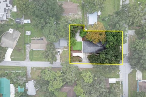 Villa ou maison à louer à Tampa, Floride: 5 chambres, 218.32 m2 № 2415318 - photo 3