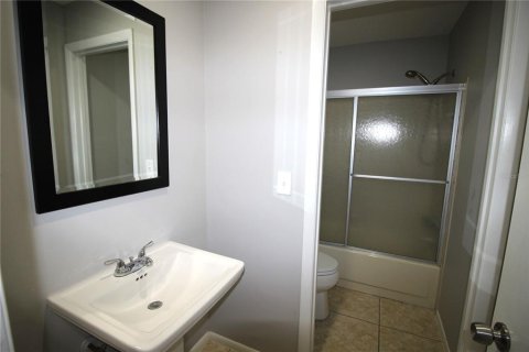 Casa en alquiler en Palm Harbor, Florida, 3 dormitorios, 144.46 m2 № 1919199 - foto 12