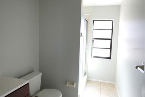 Casa en alquiler en Palm Harbor, Florida, 3 dormitorios, 144.46 m2 № 1919199 - foto 10