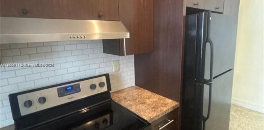 Appartement à Miami, Floride 2 chambres, 375.79 m2 № 1872600