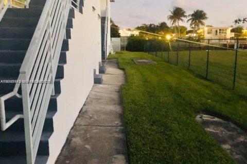 Снять в аренду кондоминиум в Майами-Бич, Флорида 2 спальни, 104.05м2, № 2001451 - фото 14