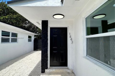 Appartement à louer à Miami, Floride: 3 chambres, 350.52 m2 № 1955133 - photo 2