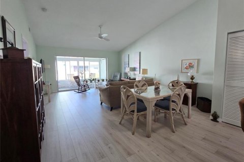 Купить кондоминиум в Энглвуд, Флорида 5 комнат, 108.7м2, № 2115426 - фото 3