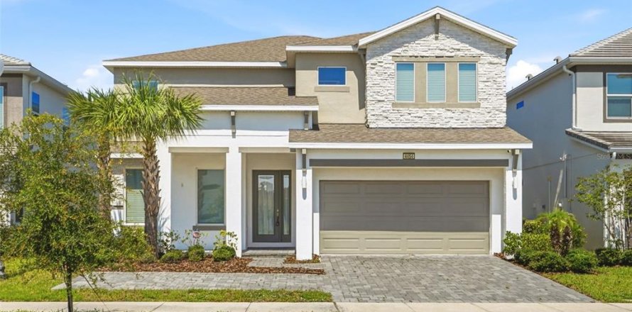 House in Kissimmee, Florida 5 bedrooms, 285.67 sq.m. № 2217382