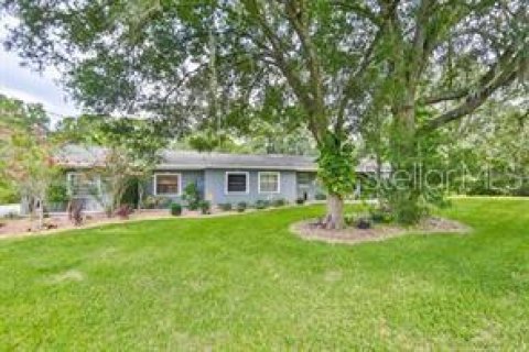 Casa en alquiler en Lutz, Florida, 5 dormitorios, 171.59 m2 № 1823014 - foto 1