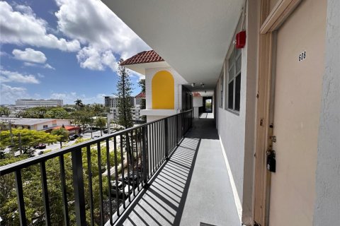 Купить кондоминиум в Норт-Майами, Флорида 1 спальня, 67.35м2, № 2064474 - фото 6