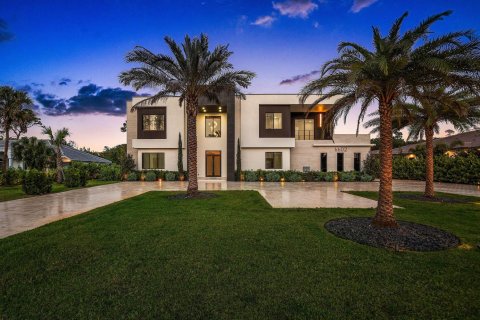 House in Parkland, Florida 7 bedrooms, 607.86 sq.m. № 2261464 - photo 3