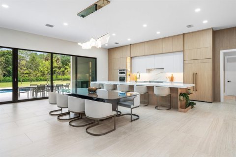House in Parkland, Florida 7 bedrooms, 607.86 sq.m. № 2261464 - photo 9