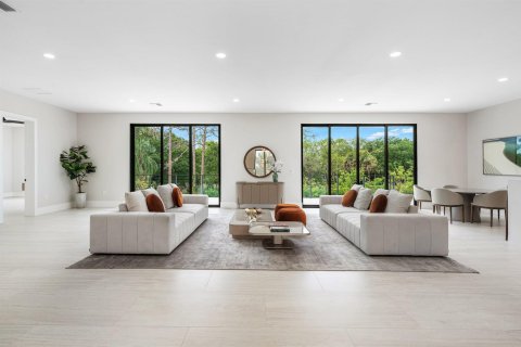 House in Parkland, Florida 7 bedrooms, 607.86 sq.m. № 2261464 - photo 27