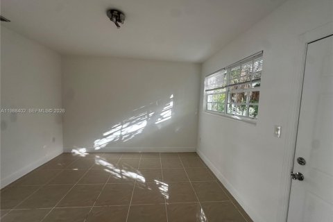 Condominio en alquiler en Miami Beach, Florida, 1 dormitorio, 57.23 m2 № 2050475 - foto 5