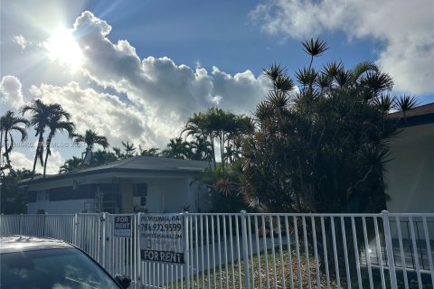 Condominio en alquiler en Miami Beach, Florida, 1 dormitorio, 57.23 m2 № 2050475 - foto 11