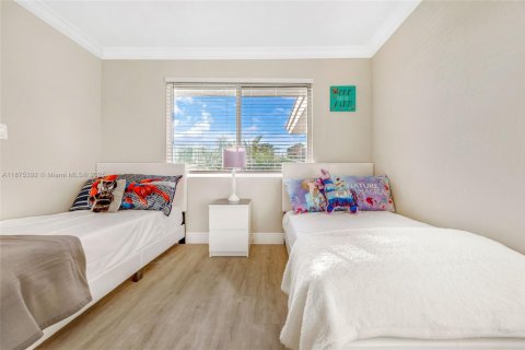 Снять в аренду виллу или дом в Форт-Лодердейл, Флорида 4 спальни, 210.14м2, № 2036894 - фото 20