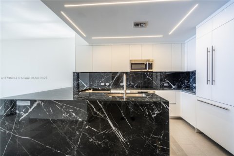 Condominio en venta en Miami, Florida, 3 dormitorios, 176.33 m2 № 1486910 - foto 4