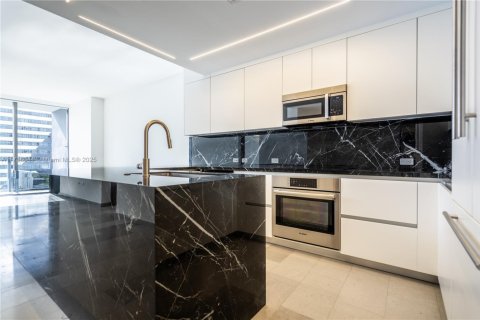 Condominio en venta en Miami, Florida, 3 dormitorios, 176.33 m2 № 1486910 - foto 2