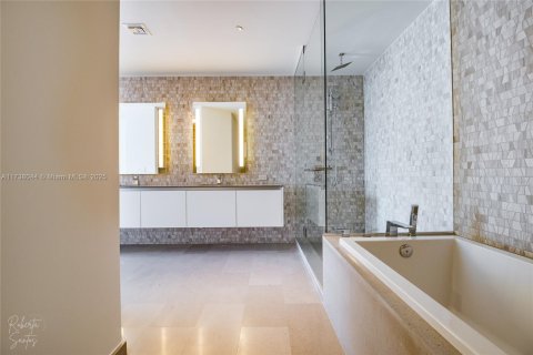 Condominio en venta en Miami, Florida, 3 dormitorios, 176.33 m2 № 1486910 - foto 8