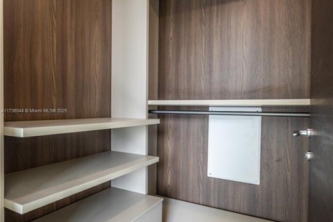 Condominio en venta en Miami, Florida, 3 dormitorios, 176.33 m2 № 1486910 - foto 24