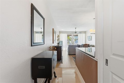 Copropriété à vendre à Saint Pete Beach, Floride: 1 chambre, 62.71 m2 № 2414955 - photo 4