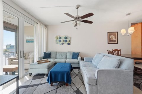 Copropriété à vendre à Saint Pete Beach, Floride: 1 chambre, 62.71 m2 № 2414955 - photo 11