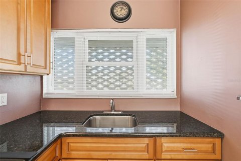 Copropriété à vendre à Saint Pete Beach, Floride: 1 chambre, 62.71 m2 № 2414955 - photo 6