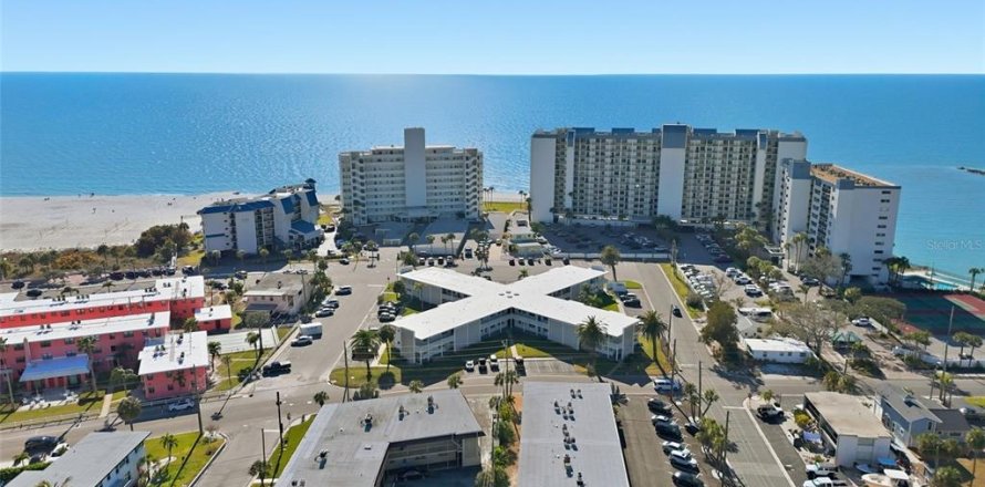 Condo à Saint Pete Beach, Floride, 1 chambre  № 2414955