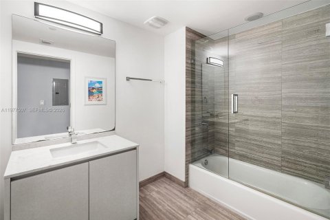 Copropriété à vendre à Miami, Floride: 41.06 m2 № 2041133 - photo 19