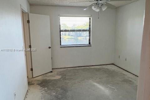 Condo in Pembroke Pines, Florida, 2 bedrooms  № 1730499 - photo 21