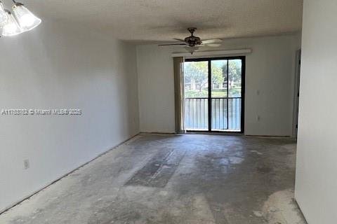 Condo in Pembroke Pines, Florida, 2 bedrooms  № 1730499 - photo 20