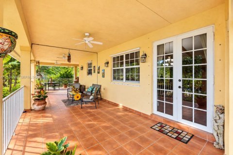 Villa ou maison à vendre à Homestead, Floride: 4 chambres, 242.29 m2 № 2412771 - photo 25