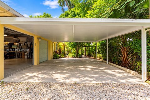 Villa ou maison à vendre à Homestead, Floride: 4 chambres, 242.29 m2 № 2412771 - photo 20