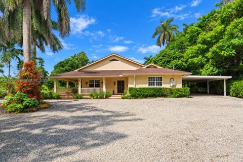 Villa ou maison à vendre à Homestead, Floride: 4 chambres, 242.29 m2 № 2412771 - photo 9