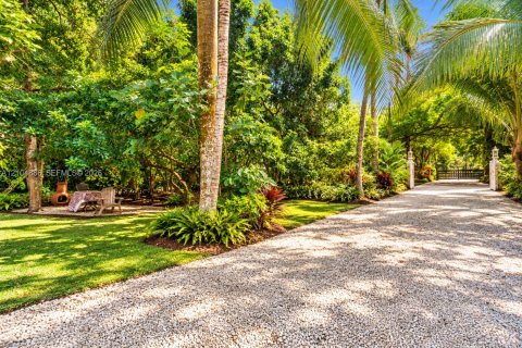 Villa ou maison à vendre à Homestead, Floride: 4 chambres, 242.29 m2 № 2412771 - photo 5