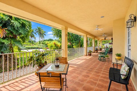 Villa ou maison à vendre à Homestead, Floride: 4 chambres, 242.29 m2 № 2412771 - photo 23