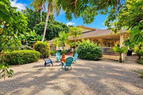 Villa ou maison à vendre à Homestead, Floride: 4 chambres, 242.29 m2 № 2412771 - photo 12