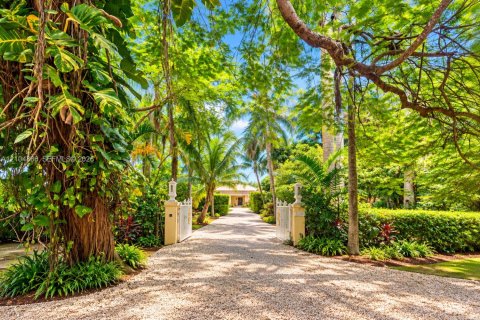 Villa ou maison à vendre à Homestead, Floride: 4 chambres, 242.29 m2 № 2412771 - photo 2