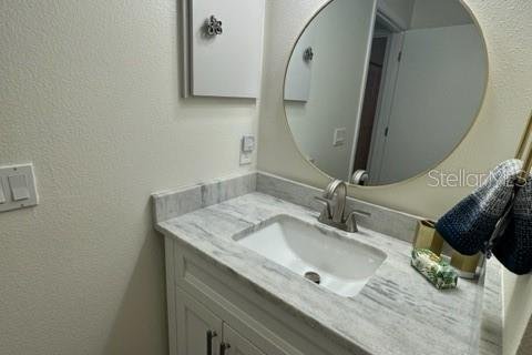 Condo in Englewood, Florida, 2 bedrooms  № 2230797 - photo 15