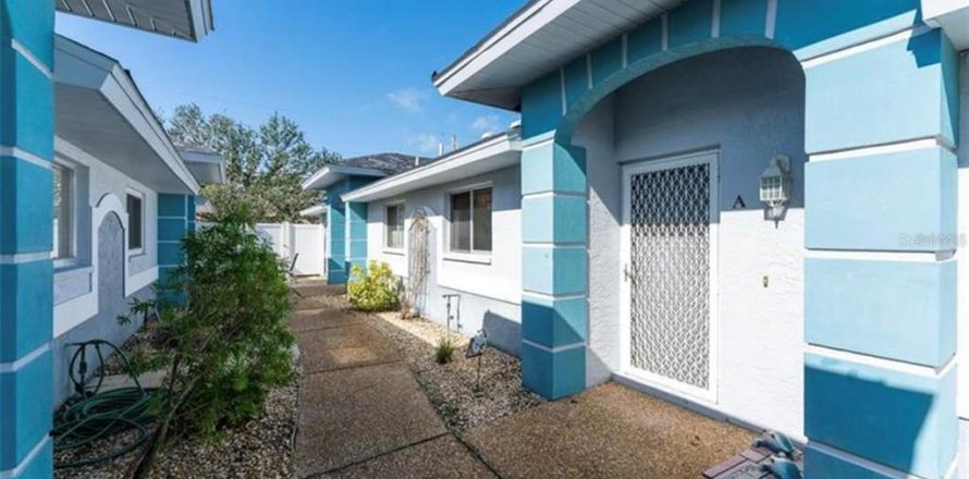 Condo in Englewood, Florida, 2 bedrooms  № 2230797