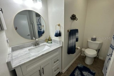Condo in Englewood, Florida, 2 bedrooms  № 2230797 - photo 13