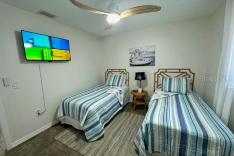 Condo in Englewood, Florida, 2 bedrooms  № 2230797 - photo 12