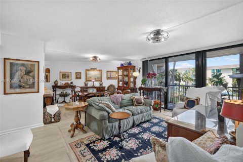 Condo in Fort Lauderdale, Florida, 1 bedroom  № 2244207 - photo 11