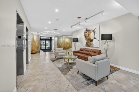 Condo in Fort Lauderdale, Florida, 1 bedroom  № 2244207 - photo 5