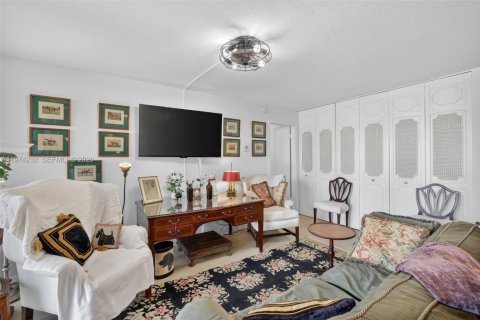 Condo in Fort Lauderdale, Florida, 1 bedroom  № 2244207 - photo 14