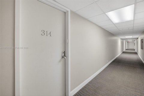 Condo in Fort Lauderdale, Florida, 1 bedroom  № 2244207 - photo 6