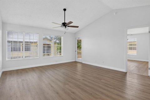 Condo in Boca Raton, Florida, 2 bedrooms  № 2261500 - photo 9