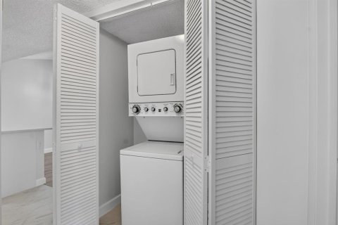 Condo in Boca Raton, Florida, 2 bedrooms  № 2261500 - photo 23
