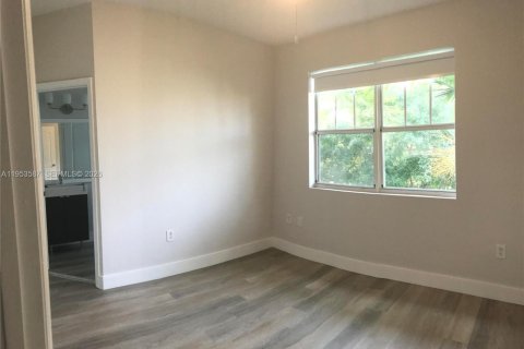 Adosado en alquiler en Hollywood, Florida, 2 dormitorios, 126.81 m2 № 2007914 - foto 5