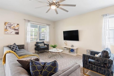 Villa ou maison à vendre à Davenport, Floride: 8 chambres, 363.15 m2 № 2107589 - photo 3