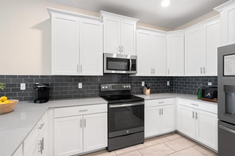 Villa ou maison à vendre à Davenport, Floride: 8 chambres, 363.15 m2 № 2107589 - photo 6