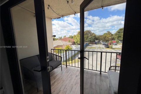 Купить кондоминиум в Хайалиа, Флорида 2 спальни, 80.92м2, № 2032064 - фото 15